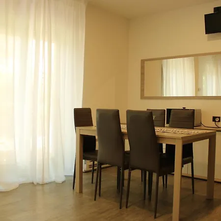 Aparthotel Royal House *